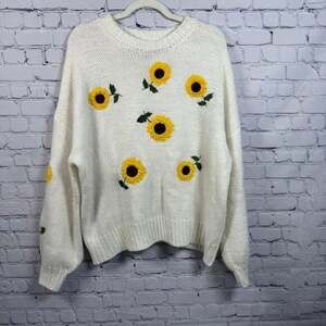 Forever 21 Sunflower Embroidered Sweater Size Large